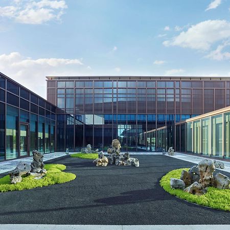 Hilton Shanghai Songjiang Guangfulin Екстериор снимка