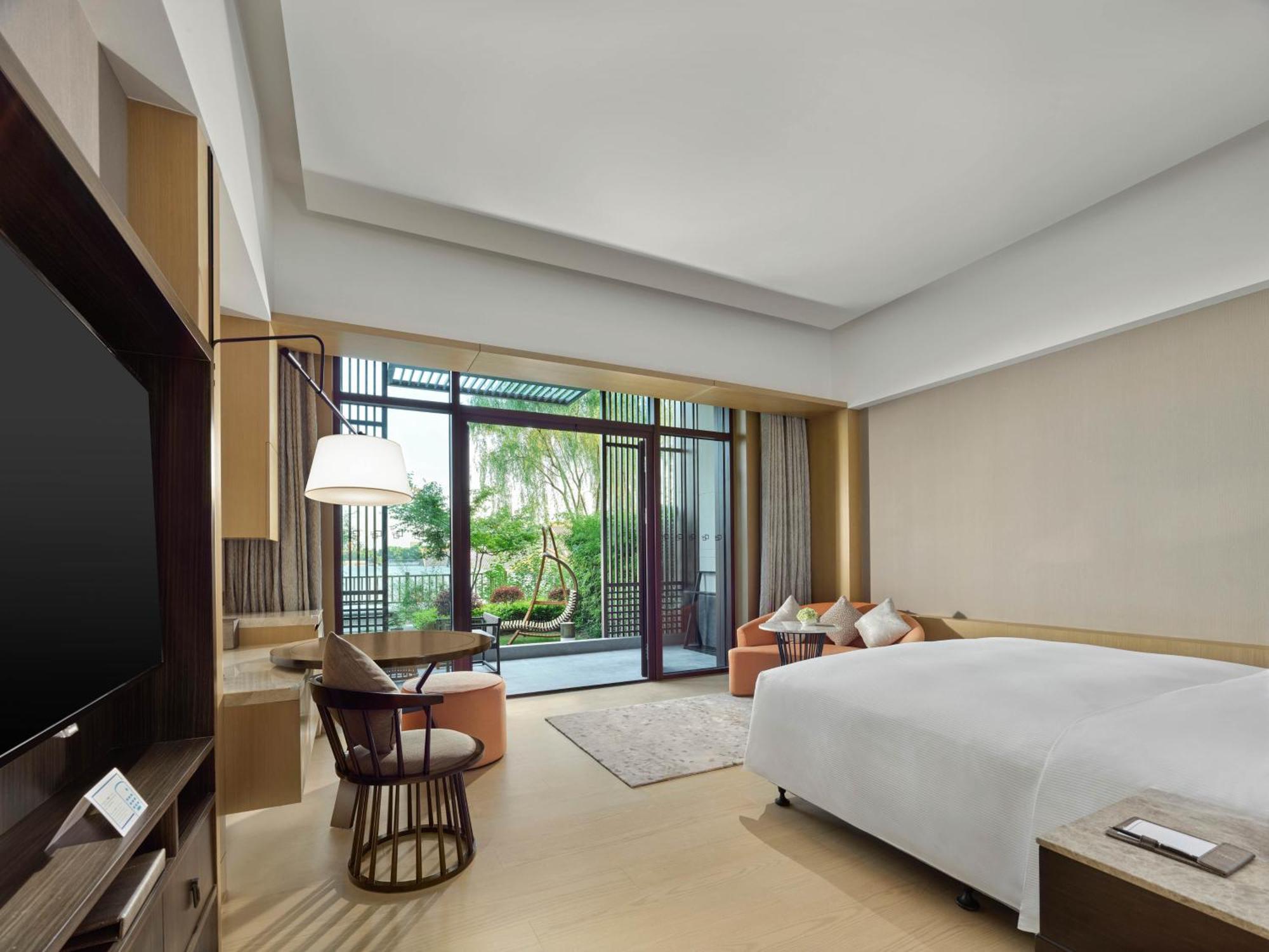 Hilton Shanghai Songjiang Guangfulin Екстериор снимка