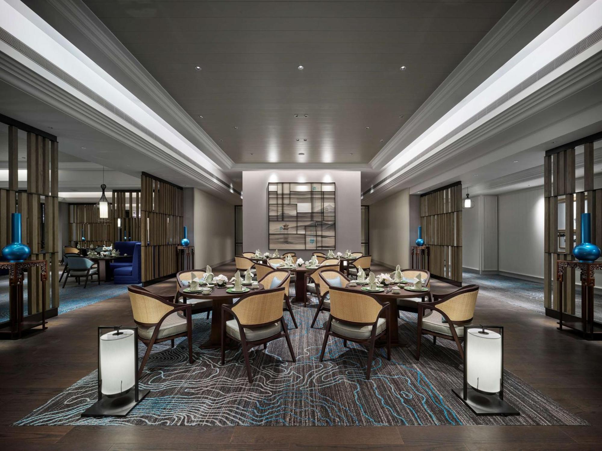 Hilton Shanghai Songjiang Guangfulin Екстериор снимка