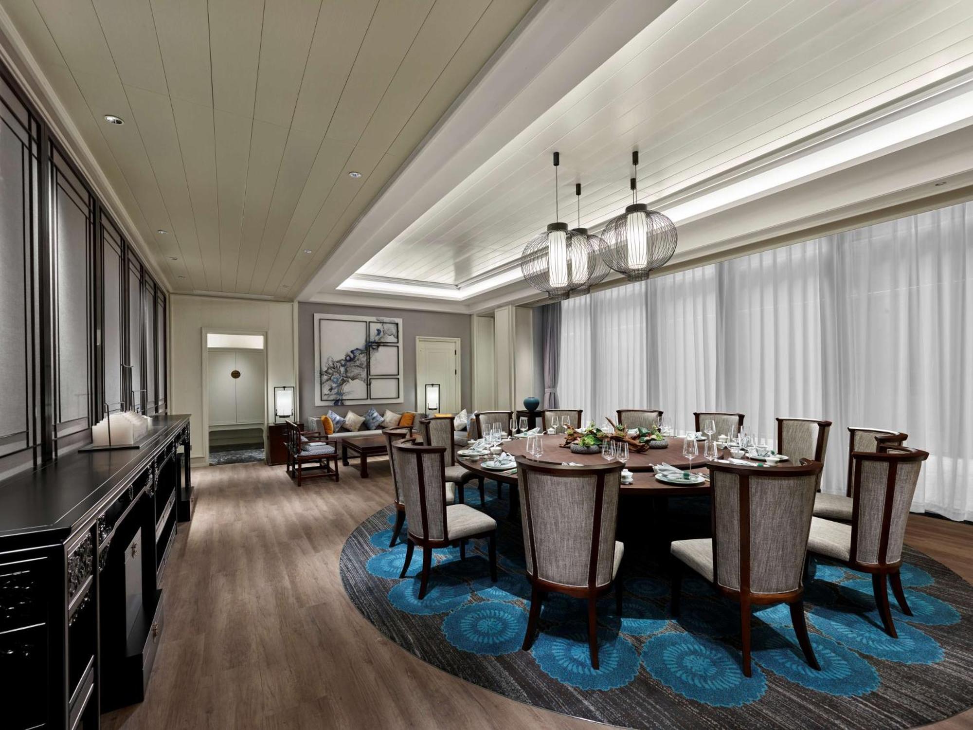 Hilton Shanghai Songjiang Guangfulin Екстериор снимка