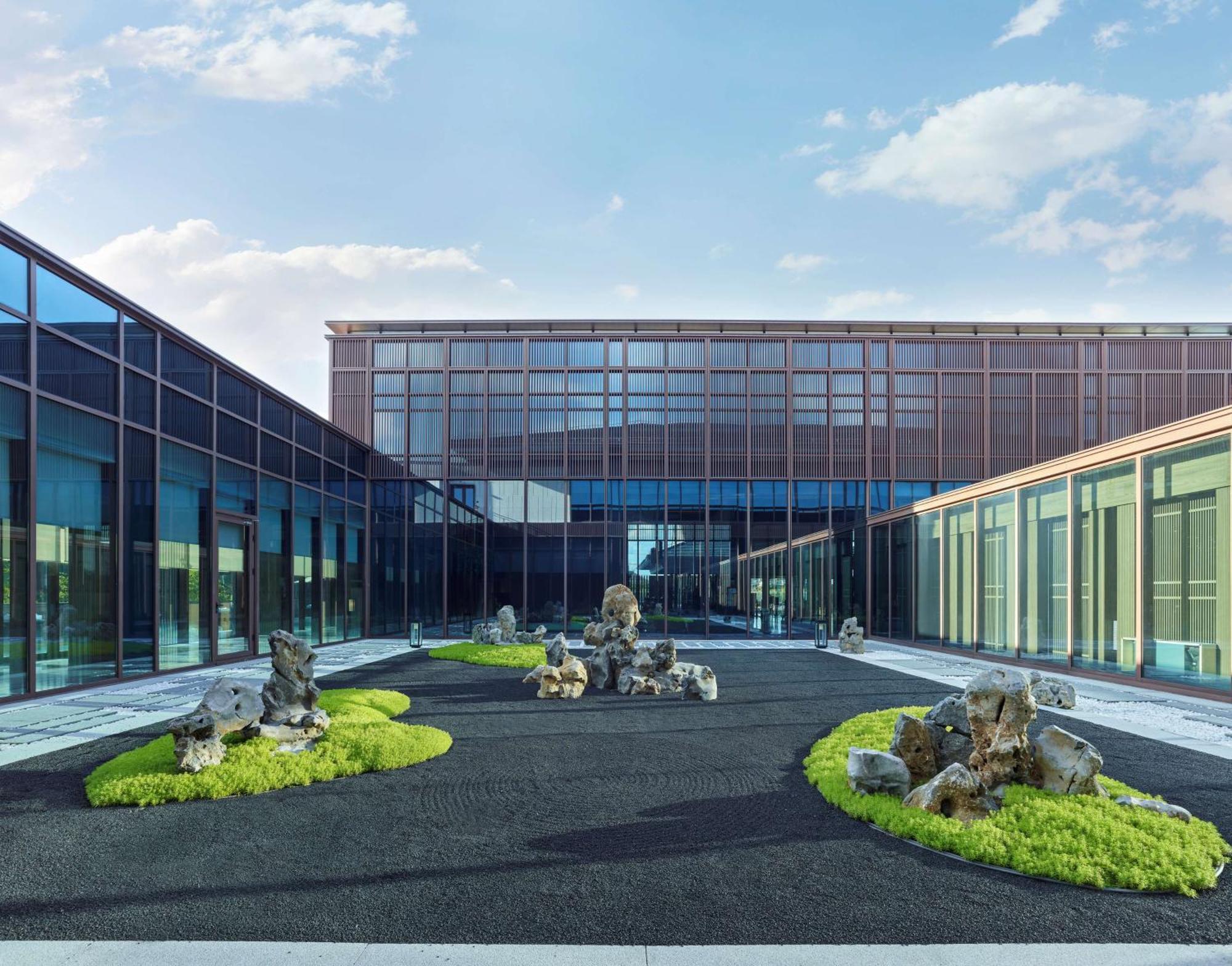 Hilton Shanghai Songjiang Guangfulin Екстериор снимка